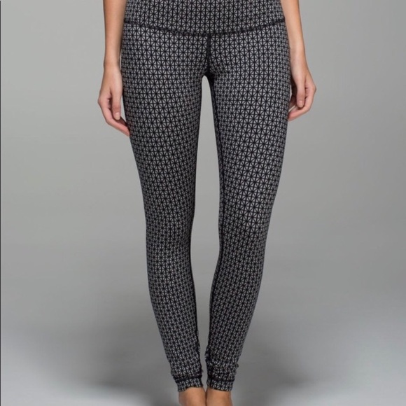 lululemon athletica Pants - Lululemon leggings